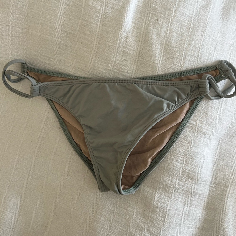 Bikini bottoms